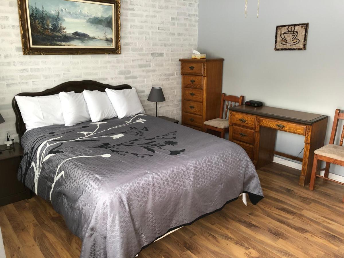 Auberge Restwell Motel Berrys Mills ภายนอก รูปภาพ