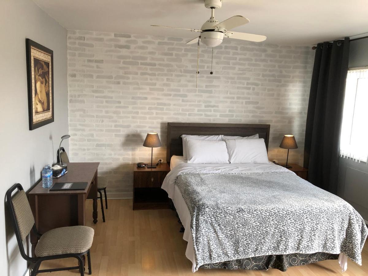 Auberge Restwell Motel Berrys Mills ภายนอก รูปภาพ
