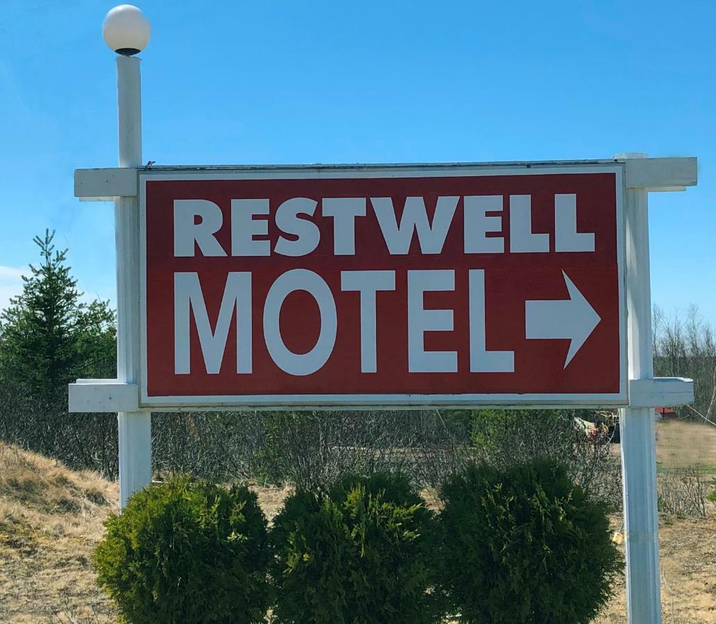 Auberge Restwell Motel Berrys Mills ภายนอก รูปภาพ
